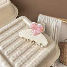 Load image into Gallery viewer, Cute Heart Acetate Small Hair Claw DP25E896: Beige