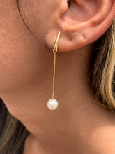 Load image into Gallery viewer, Dainty Gold Filled Pearl Drop Earrings