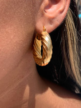 Load image into Gallery viewer, Gold Filled Chunky Rope Hoops