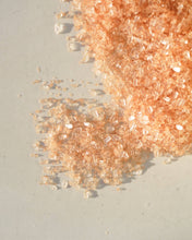Load image into Gallery viewer, Mineral Bath Soak Sachet, Rose Petal & Geranium