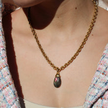 Load image into Gallery viewer, Antiqued Gold Chunky Labradorite Pendant Necklace