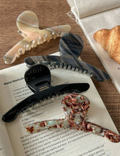 Load image into Gallery viewer, 2+VIntage Delicate Large Hair Claws DPJC2204: C4
