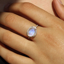 Load image into Gallery viewer, Halo Moonstone Ring: 7 / Silver