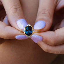 Load image into Gallery viewer, Ocean Versailles Ring: Gold / 6