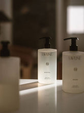 Load image into Gallery viewer, Santal Luxury Hand Soap | Sandalwood & Vetiver: BLUE / 450ML