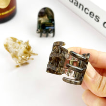 Load image into Gallery viewer, Acetate Oval Small Claw Clip, Classic And Simple Hair Clip: Black
