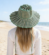 Load image into Gallery viewer, Ruffle Check Straw Hat Wide Brim Plaid Sun Hat: TGGrass / M
