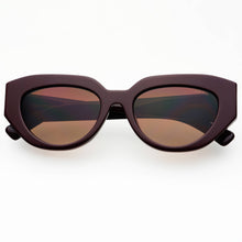 Load image into Gallery viewer, Frankie Acetate Cat Eye Sunglasses  : Chocolate
