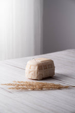 Load image into Gallery viewer, Retro Bus Candle - Christmas Decor: Holiday Spice
