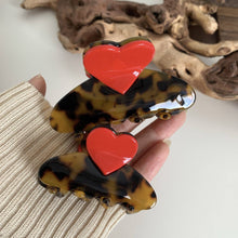 Load image into Gallery viewer, Sweet Cute Girl Heart Grab Clip DPJC7: Large
