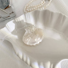 Load image into Gallery viewer, Sparkling Rhinestone Shell Acetate Hair Claw DP25E886: Beige
