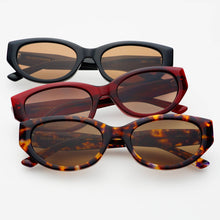 Load image into Gallery viewer, Ameli Acetate Cat-Eye Sunglasses  : Tortoise
