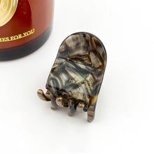 Load image into Gallery viewer, Acetate Oval Small Claw Clip, Classic And Simple Hair Clip: Black

