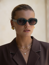 Load image into Gallery viewer, Aria Acetate Womens Oval Sunglasses : Emerald
