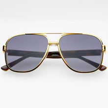Load image into Gallery viewer, Carter Unisex Sunglasses: Gold / Gray
